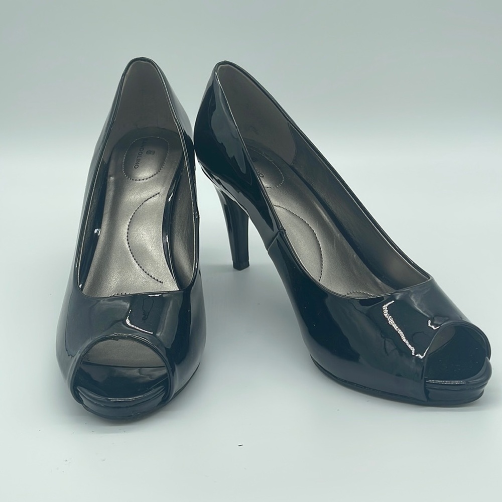 Black Bandolini shoes